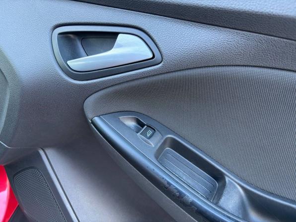 Ford Focus III с пробегом 2013 года, цена 565 000 рублей, 291000 км, седан, Автокод Объявления