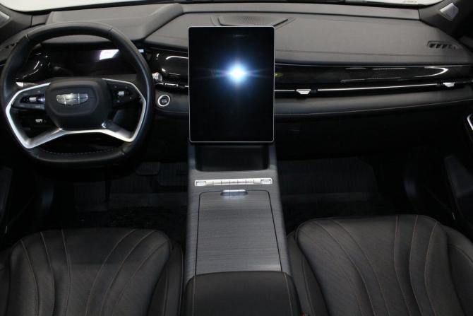 Geely Preface I с пробегом 2024 года, цена 2 449 000 рублей, 22985 км, седан, Автокод Объявления