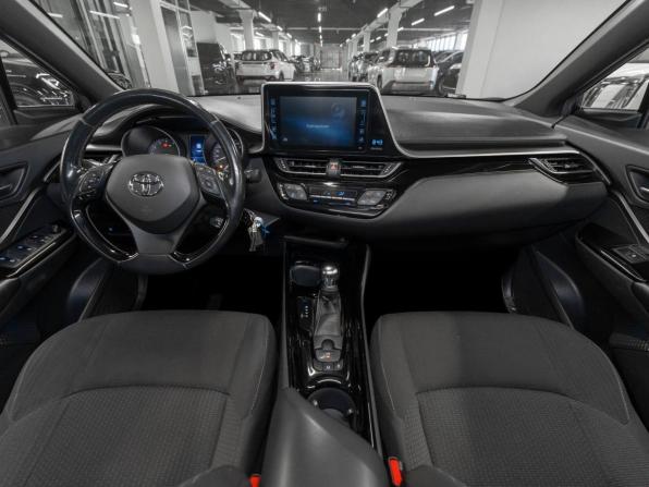 Toyota C-HR I с пробегом 2018 года, цена 2 325 000 рублей, 81591 км, внедорожник, Автокод Объявления