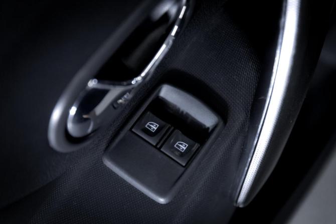 Renault Sandero II Рестайлинг с пробегом 2019 года, цена 1 145 000 рублей, 115000 км, хэтчбек, Автокод Объявления