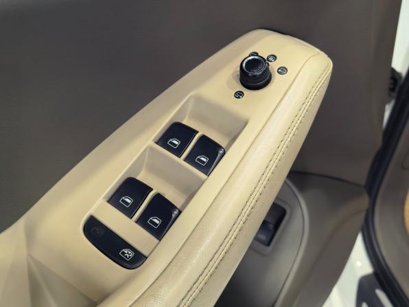 Audi Q5 I (8R) с пробегом 2010 года, цена 1 159 000 рублей, 178900 км, внедорожник, Автокод Объявления
