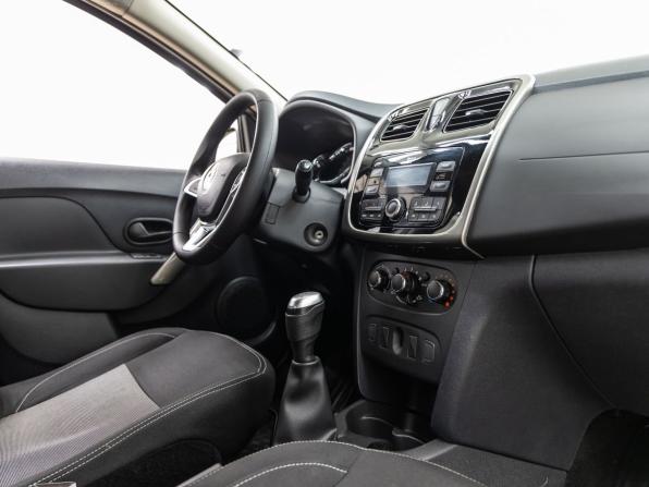 Renault Logan II Рестайлинг с пробегом 2021 года, цена 1 158 000 рублей, 107126 км, седан, Автокод Объявления