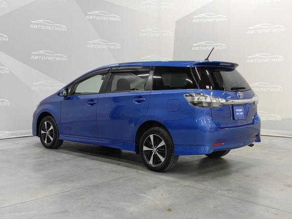 Toyota Wish II Рестайлинг с пробегом 2015 года, цена 1 600 000 рублей, 117641 км, минивэн, Автокод Объявления