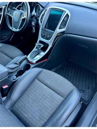 Opel Astra J Рестайлинг с пробегом 2013 года, цена 670 000 рублей, 230968 км, хэтчбек, Автокод Объявления