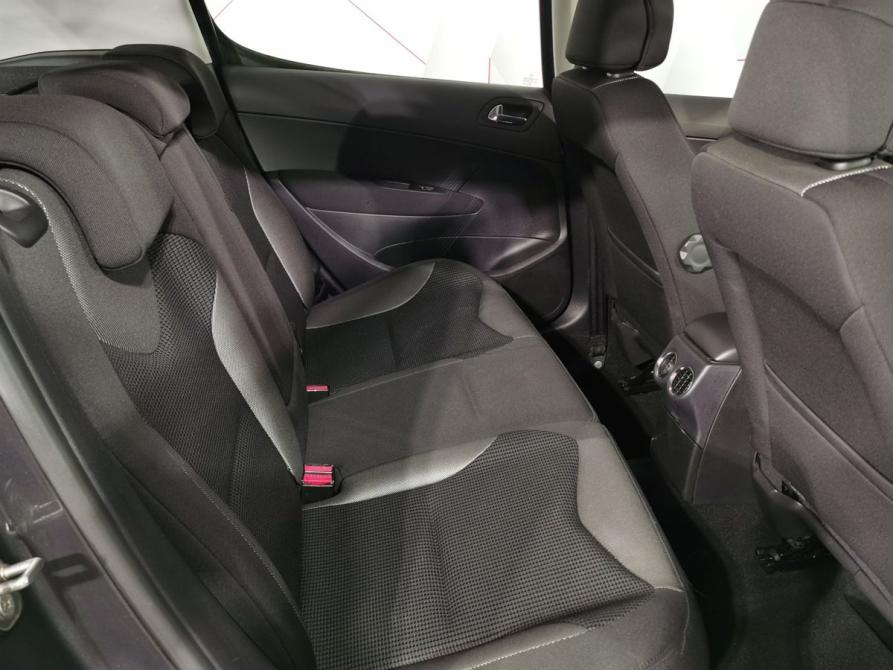 Peugeot 308 I Москва  - изображение 15