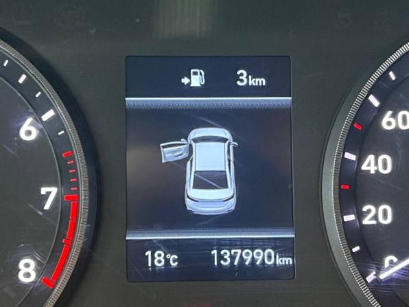 Hyundai Solaris II с пробегом 2019 года, цена 1 370 000 рублей, 137851 км, седан, Автокод Объявления