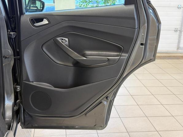 Ford Kuga II Рестайлинг с пробегом 2017 года, цена 1 560 000 рублей, 134000 км, внедорожник, Автокод Объявления