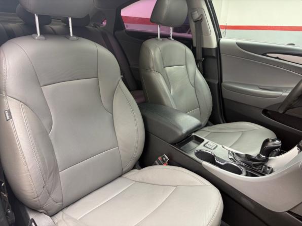 Hyundai Sonata VI (YF) с пробегом 2010 года, цена 1 149 000 рублей, 175537 км, седан, Автокод Объявления