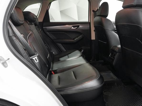 Haval Jolion I Рестайлинг с пробегом 2023 года, цена 2 232 000 рублей, 43500 км, внедорожник, Автокод Объявления