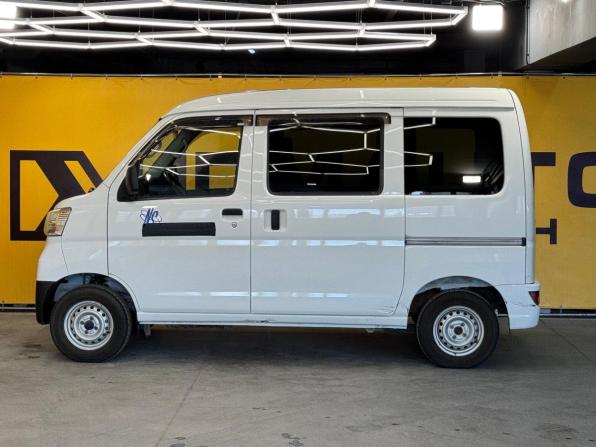 Daihatsu Hijet X с пробегом 2018 года, цена 639 000 рублей, 33000 км, минивэн, Автокод Объявления