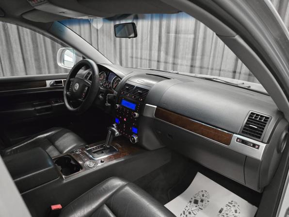 Volkswagen Touareg I Рестайлинг с пробегом 2008 года, цена 1 080 000 рублей, 263000 км, внедорожник, Автокод Объявления