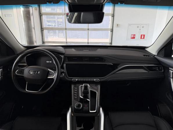 Geely Atlas Pro с пробегом 2023 года, цена 1 950 000 рублей, 66997 км, внедорожник, Автокод Объявления