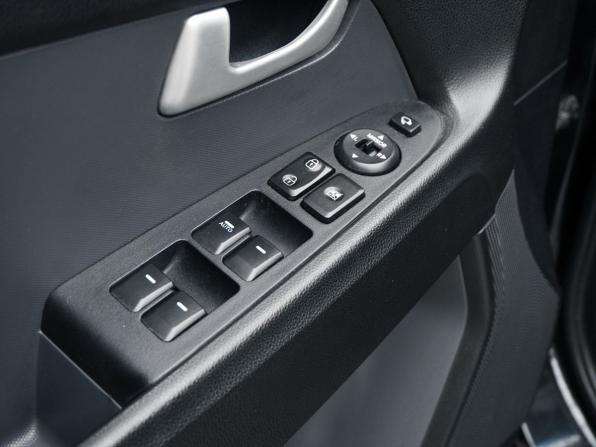 Kia Sportage III с пробегом 2013 года, цена 1 399 000 рублей, 134327 км, внедорожник, Автокод Объявления