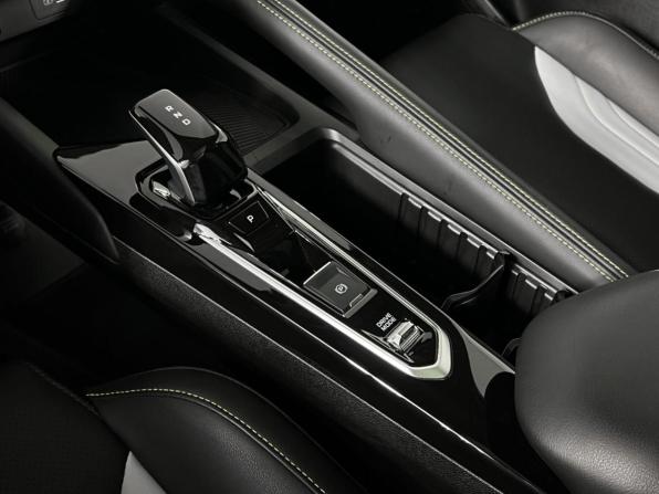 Geely Coolray I Рестайлинг с пробегом 2023 года, цена 2 414 900 рублей, 9776 км, внедорожник, Автокод Объявления