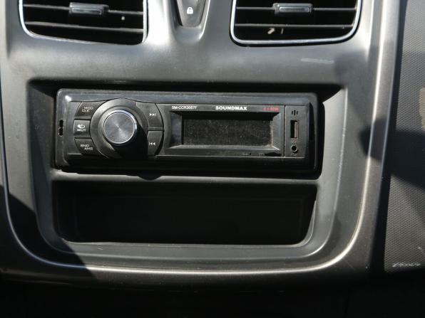 Renault Logan II с пробегом 2015 года, цена 386 000 рублей, 342000 км, седан, Автокод Объявления