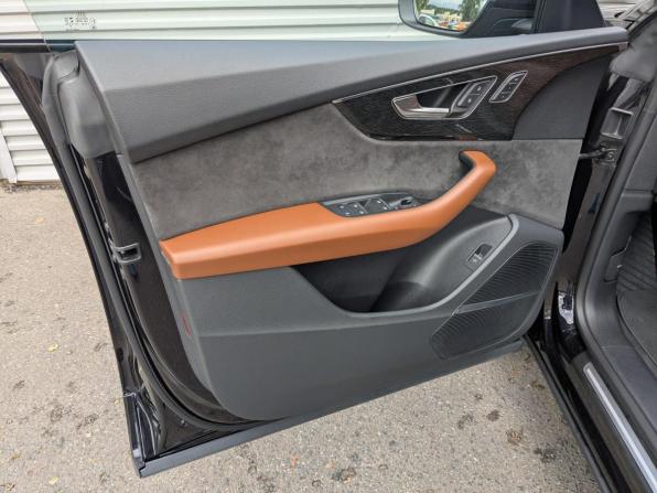 Audi Q8 I (4M) с пробегом 2019 года, цена 6 250 000 рублей, 130939 км, внедорожник, Автокод Объявления
