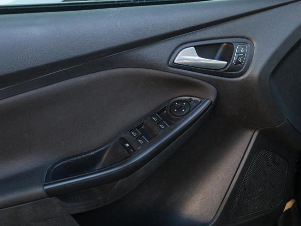 Ford Focus III Рестайлинг с пробегом 2018 года, цена 1 098 000 рублей, 151653 км, универсал, Автокод Объявления