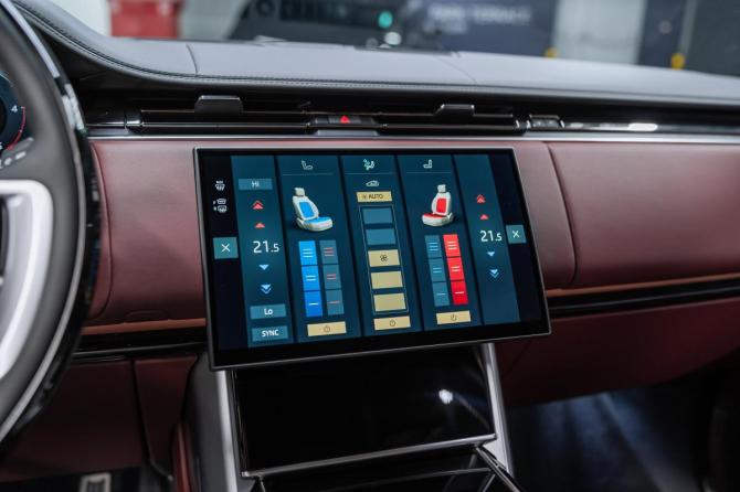 Новый Land Rover Range Rover V 2026 года, цена 24 750 000 рублей, внедорожник, Автокод Объявления