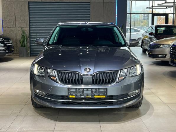 Skoda Octavia III (A7) Рестайлинг с пробегом 2017 года, цена 1 860 000 рублей, 126000 км, лифтбек, Автокод Объявления