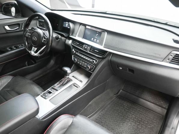 Kia Optima IV Рестайлинг с пробегом 2018 года, цена 2 099 900 рублей, 82231 км, седан, Автокод Объявления