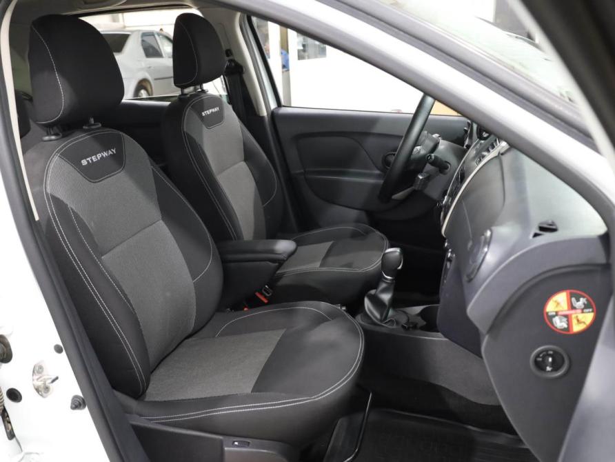 Renault Logan II Рестайлинг Ростов-на-Дону  - изображение 8
