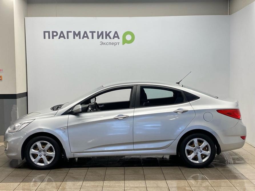 Hyundai Solaris I Санкт-Петербург  - изображение 2
