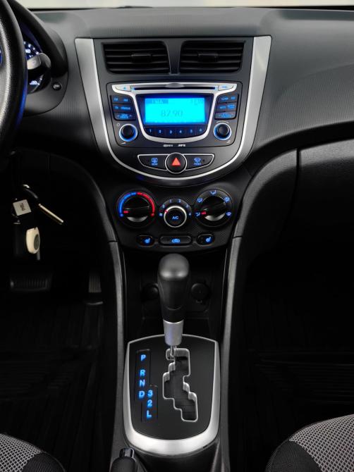 Hyundai Solaris I Москва  - изображение 12
