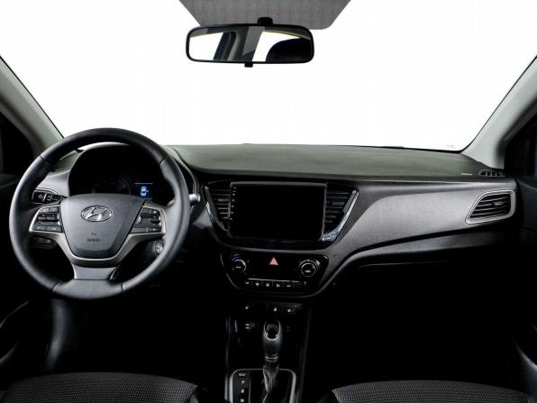 Hyundai Solaris II с пробегом 2017 года, цена 1 198 000 рублей, 131005 км, седан, Автокод Объявления