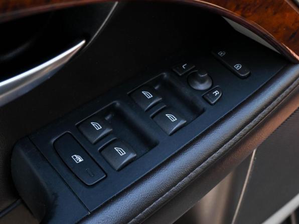 Volvo XC70 II с пробегом 2011 года, цена 1 099 000 рублей, 292353 км, универсал, Автокод Объявления
