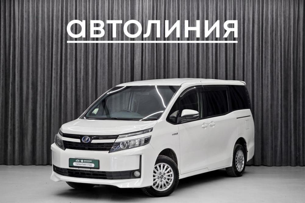 Toyota Voxy III (R80) Красноярск  - изображение 1