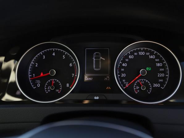 Volkswagen Golf VII с пробегом 2015 года, цена 1 320 000 рублей, 68095 км, универсал, Автокод Объявления