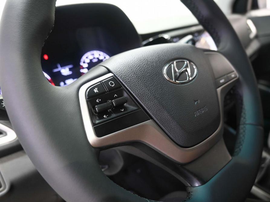 Hyundai Solaris II Ростов-на-Дону  - изображение 17