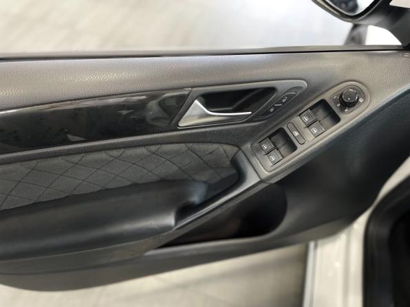 Volkswagen Golf VI с пробегом 2011 года, цена 849 900 рублей, 219000 км, хэтчбек, Автокод Объявления