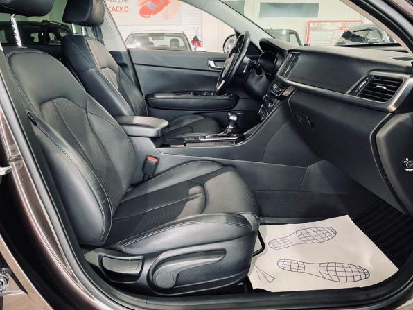 Kia Optima IV Рестайлинг с пробегом 2018 года, цена 2 250 000 рублей, 70401 км, седан, Автокод Объявления