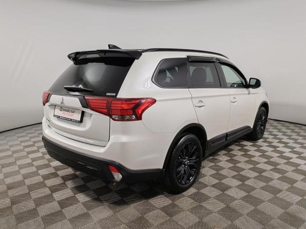 Mitsubishi Outlander III Рестайлинг 3 с пробегом 2021 года, цена 2 299 000 рублей, 113269 км, внедорожник, Автокод Объявления