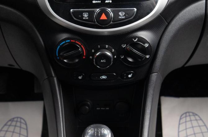 Hyundai Solaris I с пробегом 2011 года, цена 809 000 рублей, 192350 км, седан, Автокод Объявления