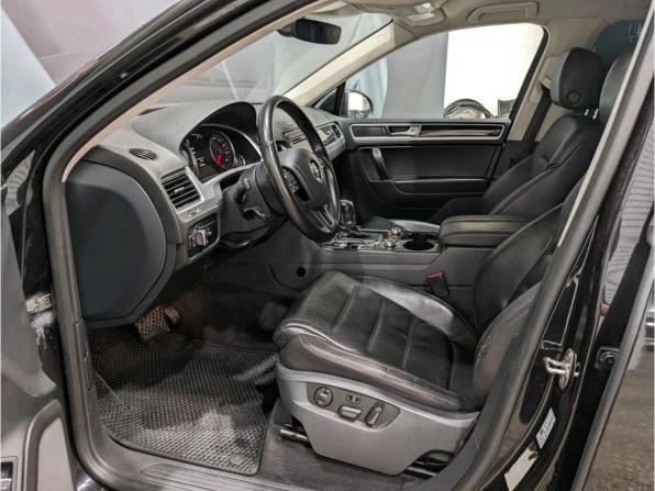 Volkswagen Touareg II Рестайлинг с пробегом 2016 года, цена 2 595 000 рублей, 248985 км, внедорожник, Автокод Объявления