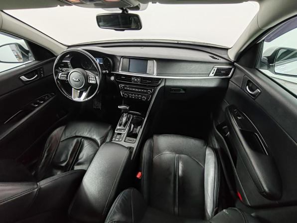 Kia Optima IV Рестайлинг с пробегом 2018 года, цена 1 699 000 рублей, 178986 км, седан, Автокод Объявления