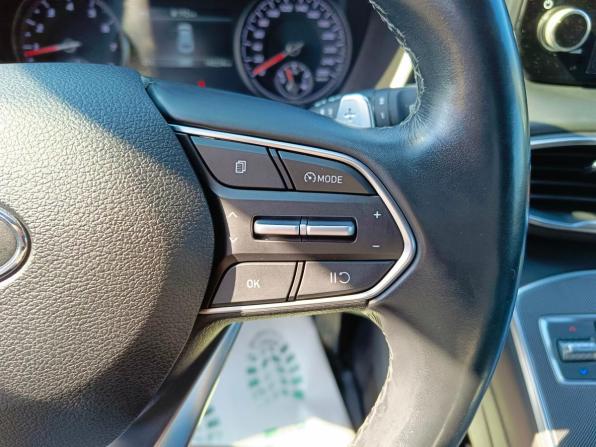 Hyundai Santa Fe IV Рестайлинг с пробегом 2021 года, цена 2 859 995 рублей, 140001 км, внедорожник, Автокод Объявления