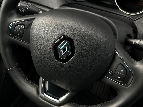 Renault Kaptur I с пробегом 2017 года, цена 1 668 800 рублей, 41722 км, внедорожник, Автокод Объявления