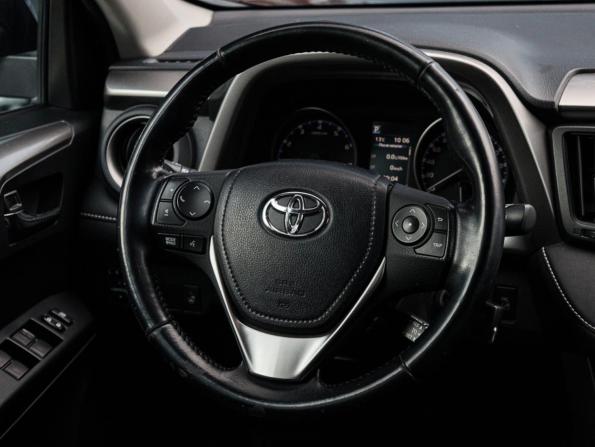 Toyota RAV4 IV (XA40) Рестайлинг с пробегом 2017 года, цена 2 250 000 рублей, 170000 км, внедорожник, Автокод Объявления