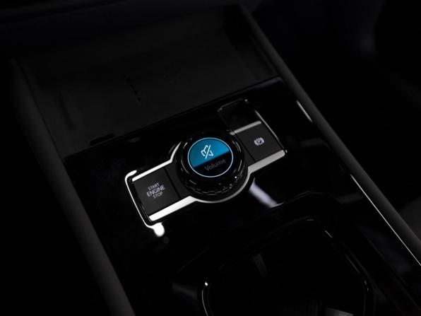 Volkswagen Tiguan III (China Market) с пробегом 2026 года, цена 4 700 000 рублей, 35 км, внедорожник, Автокод Объявления