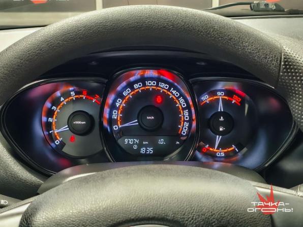 Lada (ВАЗ) Vesta I с пробегом 2019 года, цена 888 000 рублей, 97000 км, седан, Автокод Объявления