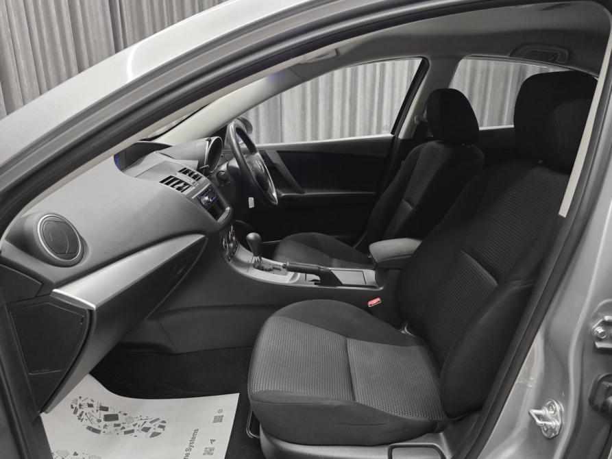 Mazda Axela II Красноярск  - изображение 10
