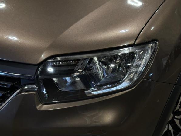 Renault Logan II Рестайлинг с пробегом 2021 года, цена 1 350 000 рублей, 64525 км, седан, Автокод Объявления