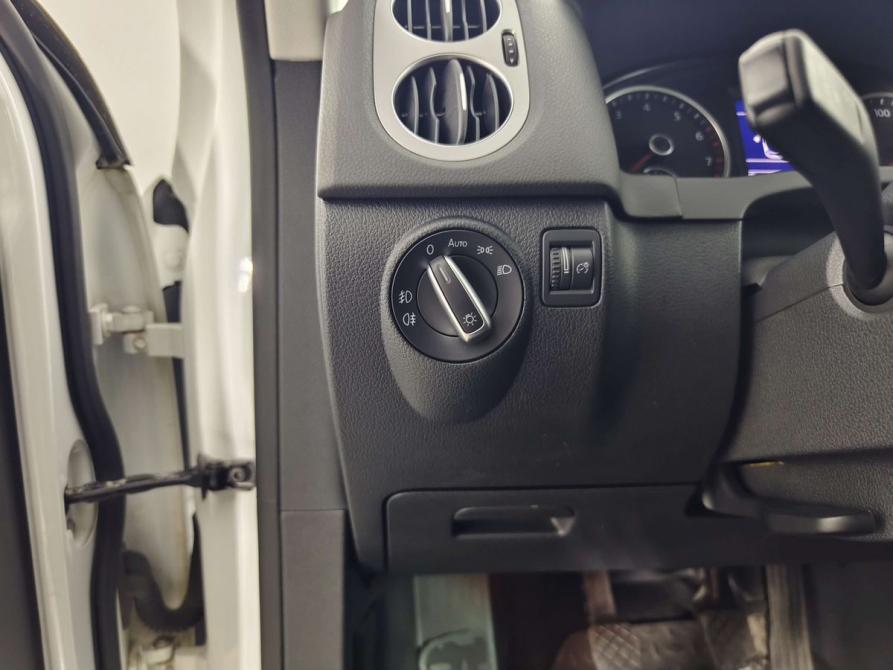 Volkswagen Tiguan I Рестайлинг Санкт-Петербург  - изображение 16