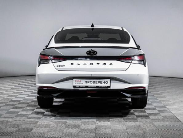 Hyundai Elantra VII (CN7) с пробегом 2022 года, цена 2 160 000 рублей, 57010 км, седан, Автокод Объявления