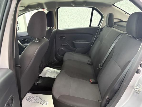 Renault Logan II с пробегом 2017 года, цена 865 000 рублей, 96799 км, седан, Автокод Объявления