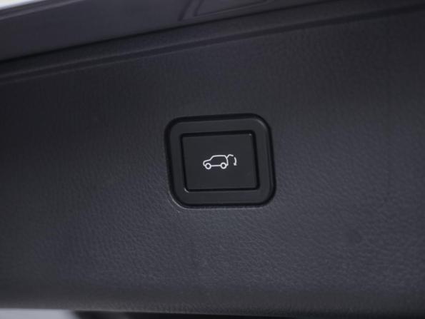 Changan CS95 I Рестайлинг с пробегом 2023 года, цена 2 699 000 рублей, 55903 км, внедорожник, Автокод Объявления