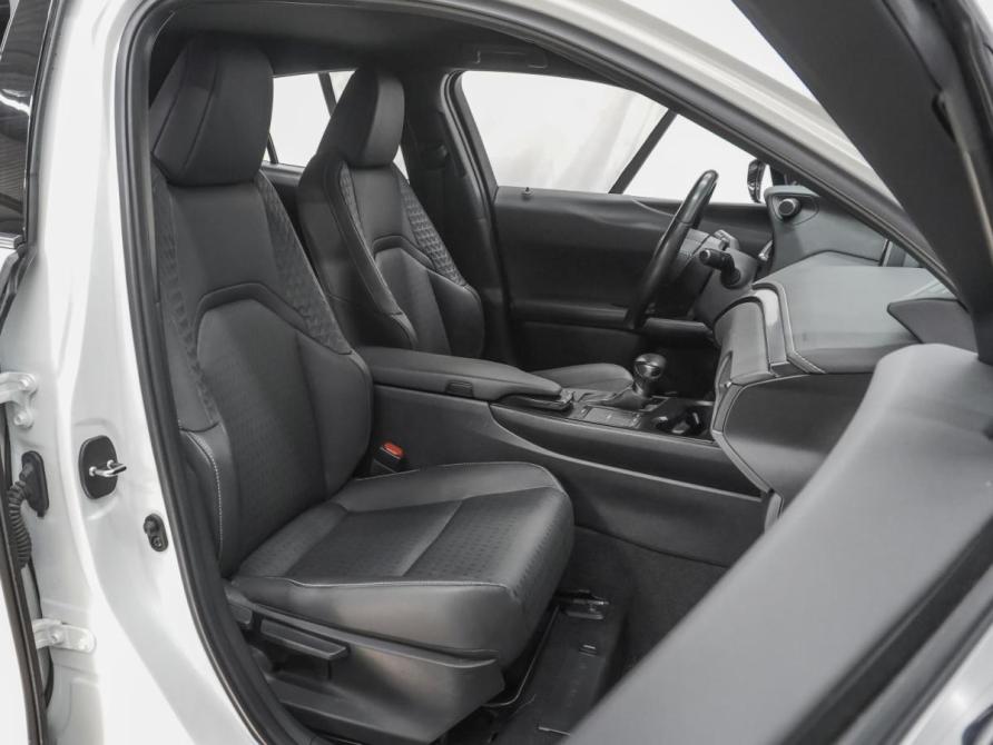 Lexus UX I Ростов-на-Дону  - изображение 8